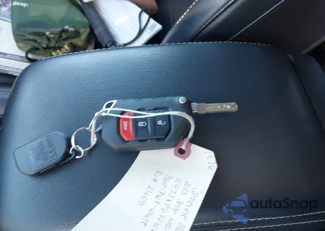 2023 Jeep Wrangler 4Xe Sahara 4X4 z USA, uszkodzony, nr VIN 1C4JJXP67PW686095